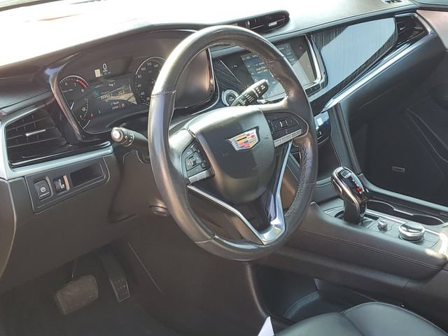 Used 2024 Cadillac XT6 Premium Luxury w/ LPO, Floor Liner Package AWD/4WD image 10