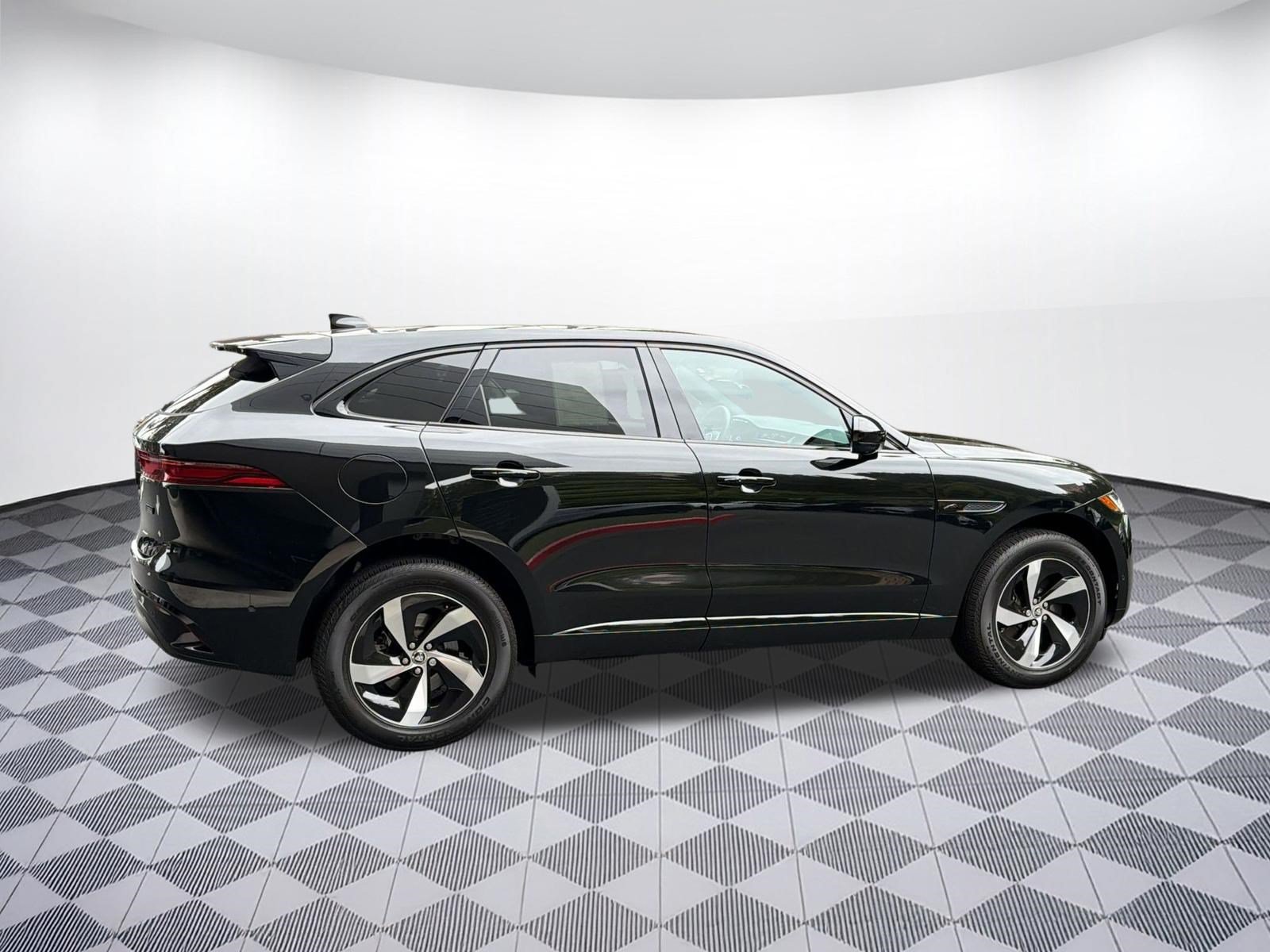 Used 2026 Jaguar F-PACE R-Dynamic S AWD/4WD image 20