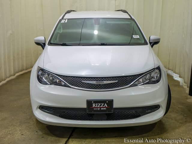 Used 2021 Chrysler Voyager Lxi FWD image 7