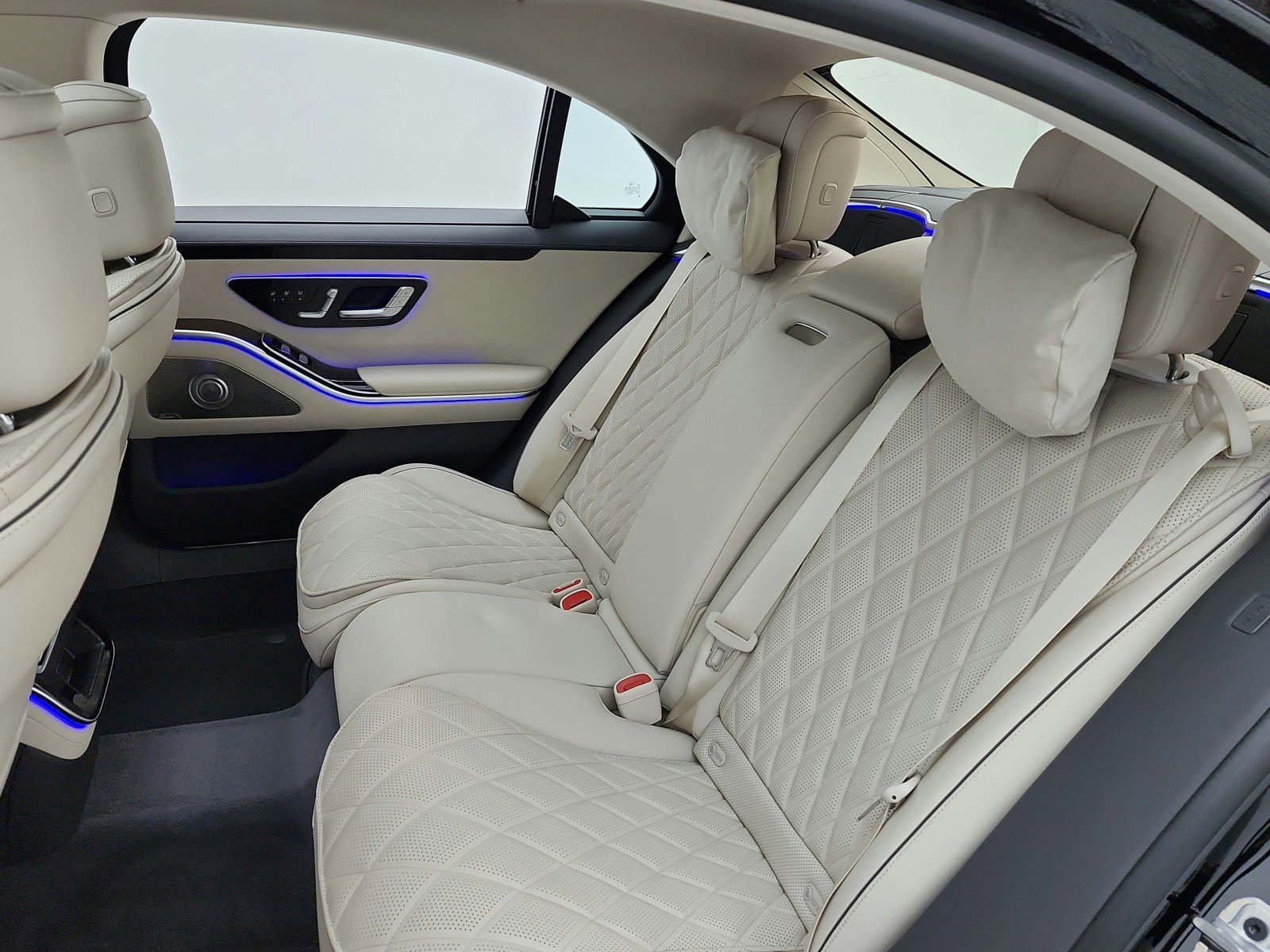 New 2026 Mercedes-Benz S 500 4MATIC image 11