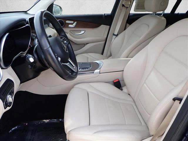 Used 2021 Mercedes-Benz GLC 300 4MATIC image 12