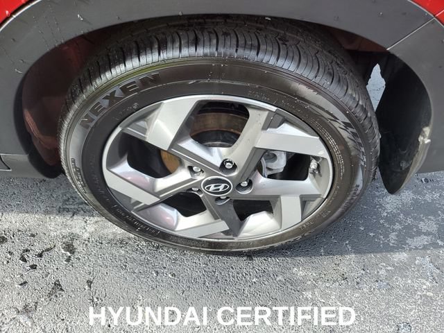 Certified 2025 Hyundai Venue Limited FWD image 28