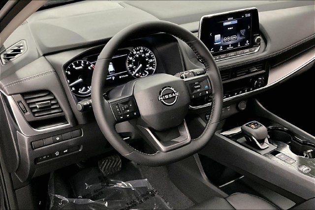 New 2026 Nissan Rogue Dark Armor FWD image 7
