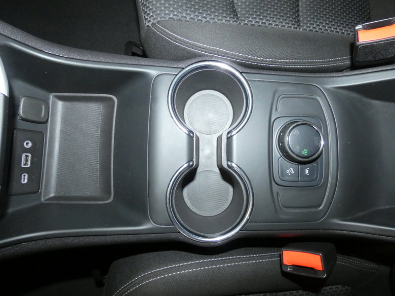 Used 2024 GMC Terrain SLE image 15