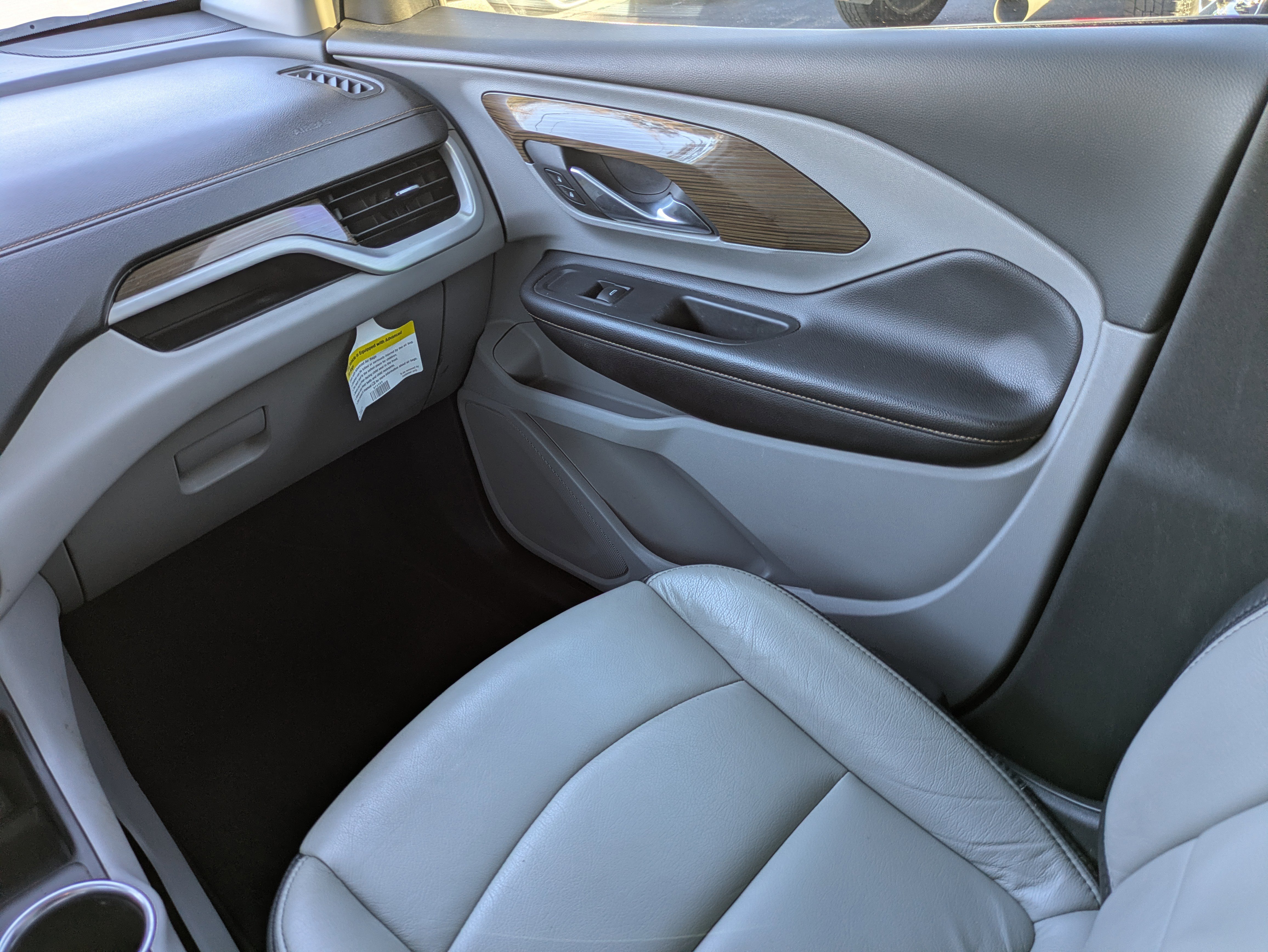 Certified 2018 GMC Terrain SLE w/ Driver Convenience Package image 15