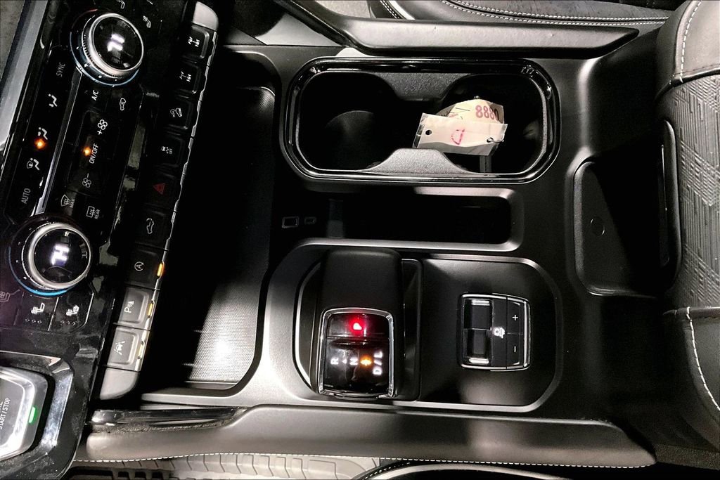 Used 2024 GMC Sierra 1500 AT4X image 17