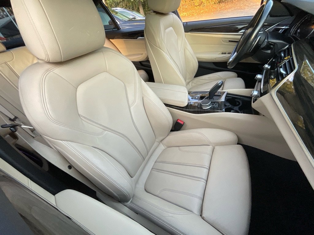 Used 2019 BMW 530i w/ Convenience Package image 18