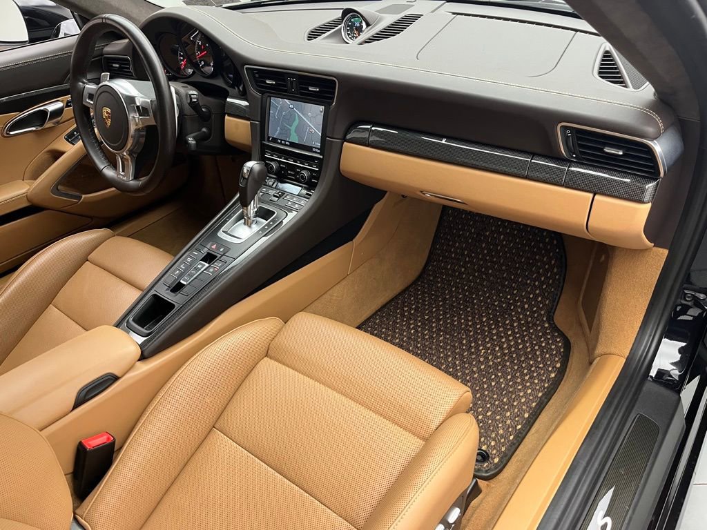 Used 2015 Porsche 911 Turbo S image 32