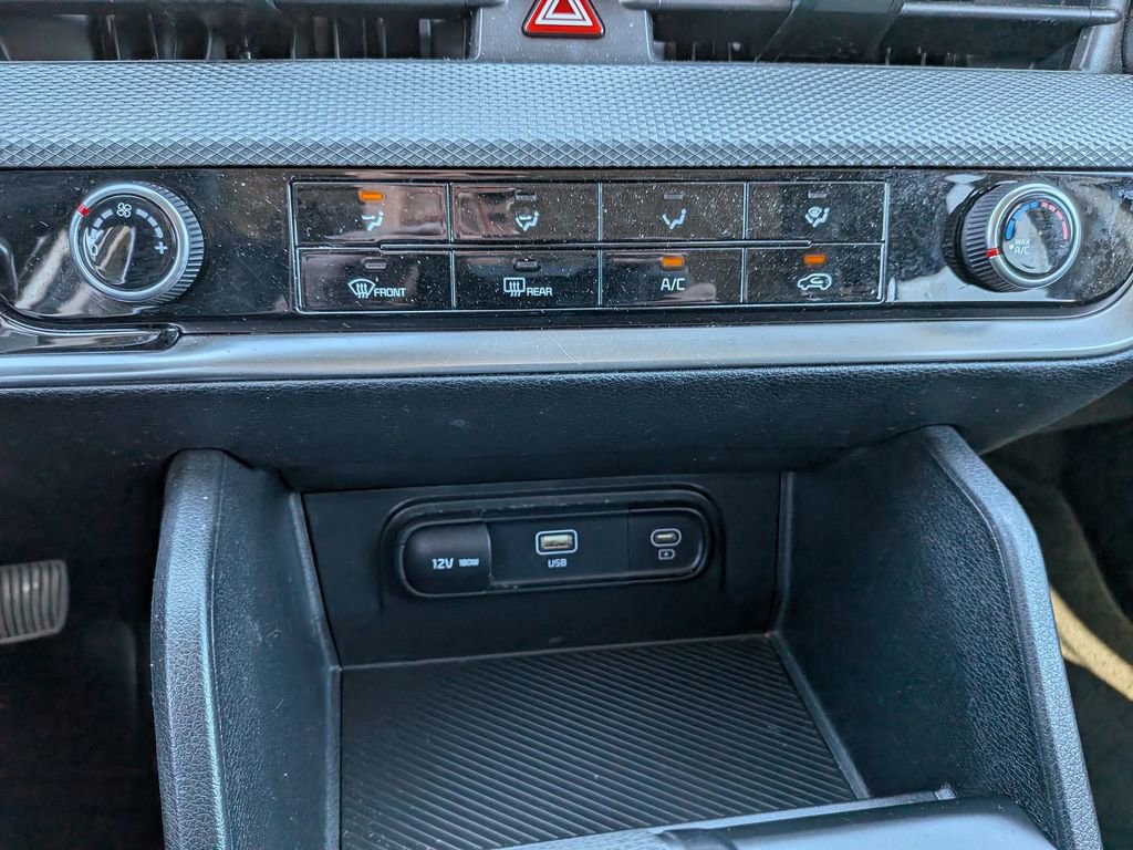 Used 2023 Kia Sportage LX image 24