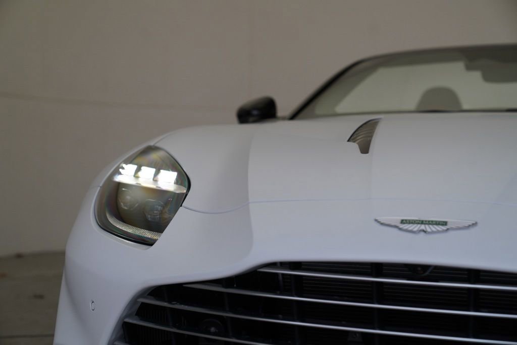 New 2026 Aston Martin Vanquish Convertible image 41