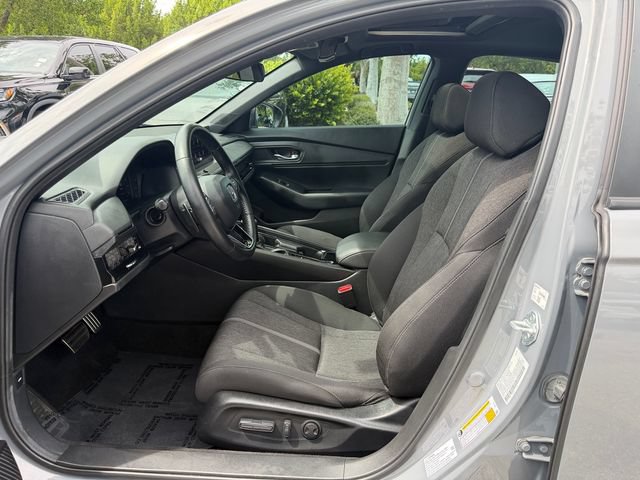Used 2024 Honda Accord Sport image 11