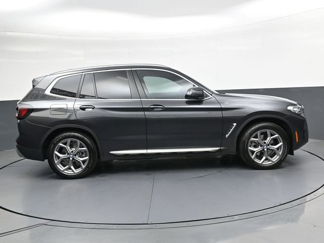 Used 2023 BMW X3 xDrive30i w/ Premium Package image 3