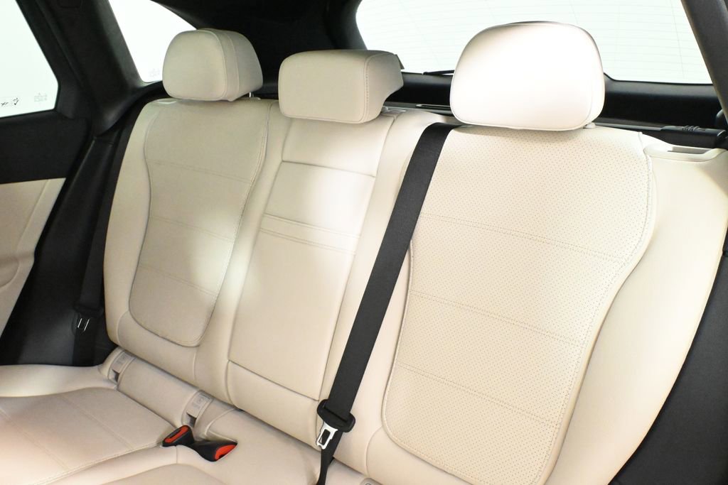 Certified 2026 Mercedes-Benz GLC 300 4MATIC image 4