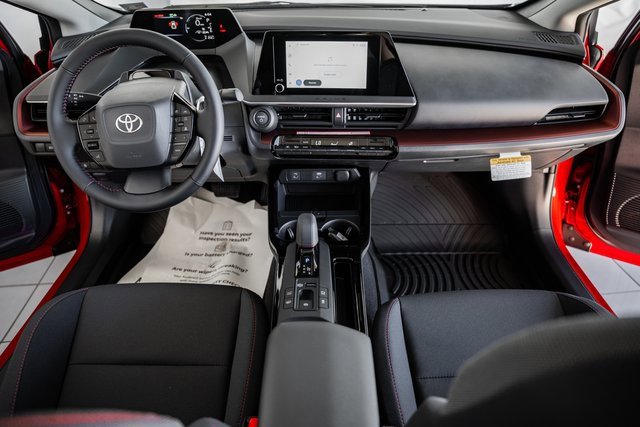 New 2026 Toyota Prius SE image 18