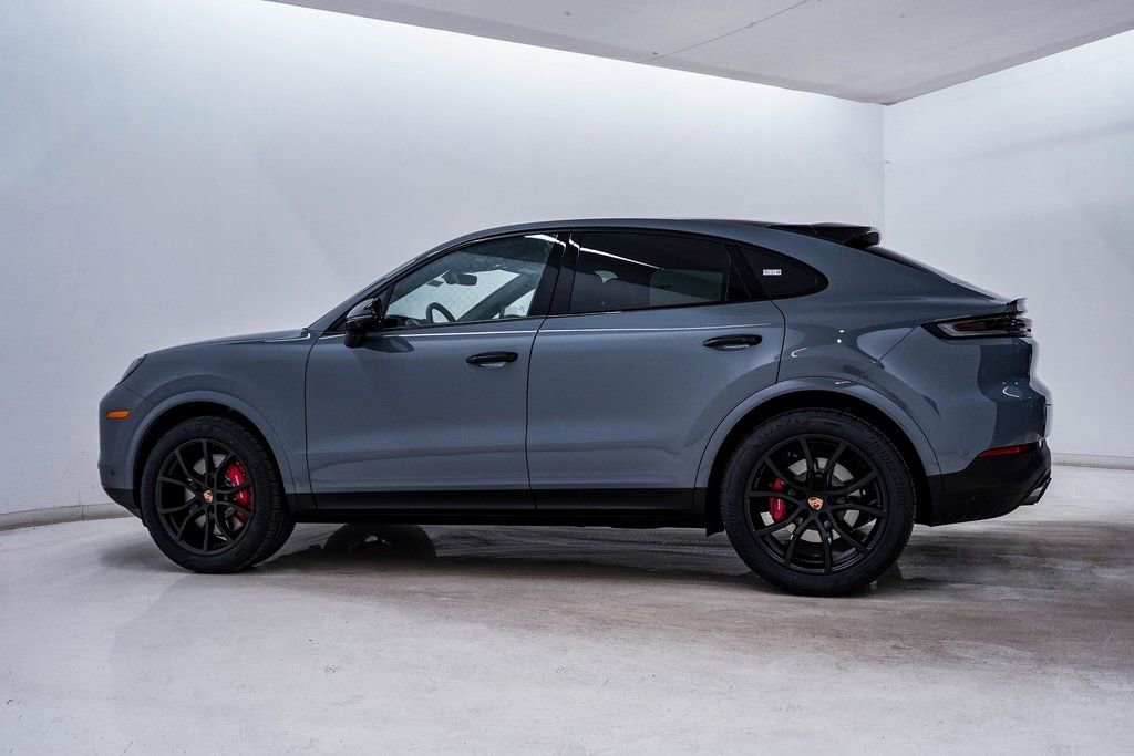 New 2026 Porsche Cayenne S image 2