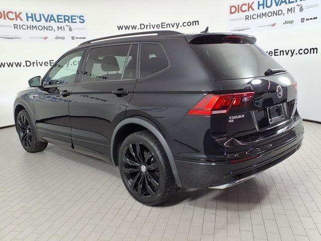 Used 2021 Volkswagen Tiguan SE R-Line w/ 3rd Row Seat Package image 6