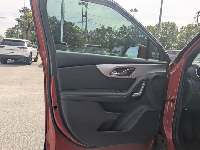 Used 2022 Chevrolet Blazer LT w/ LPO, Black Accent Package image 9