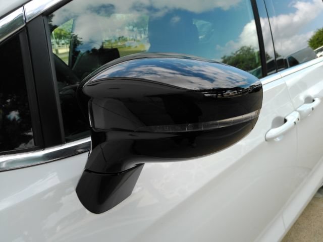 Used 2025 Chrysler Pacifica Select FWD image 17
