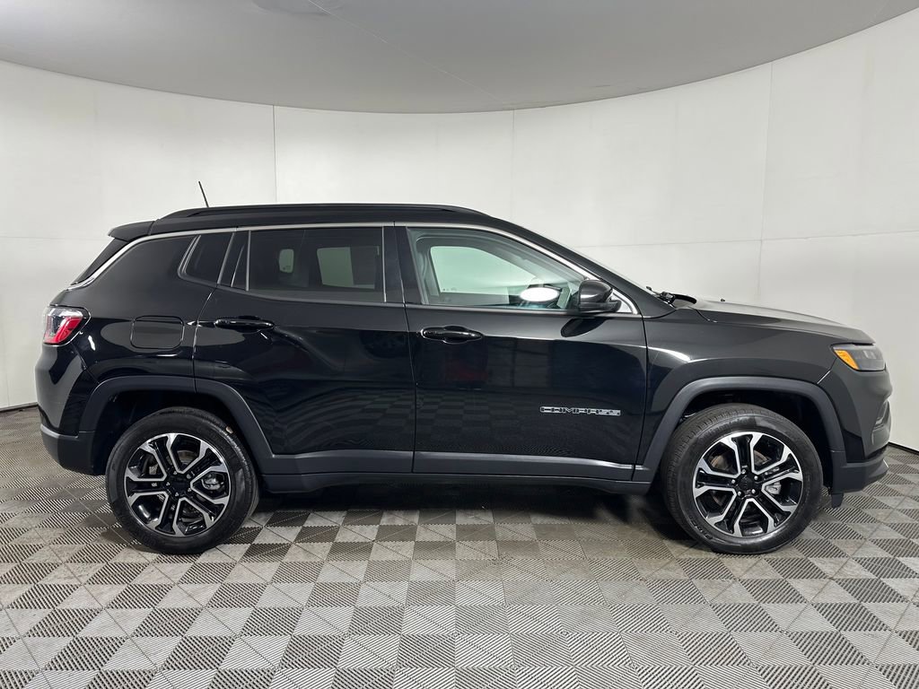 Used 2022 Jeep Compass Limited image 6