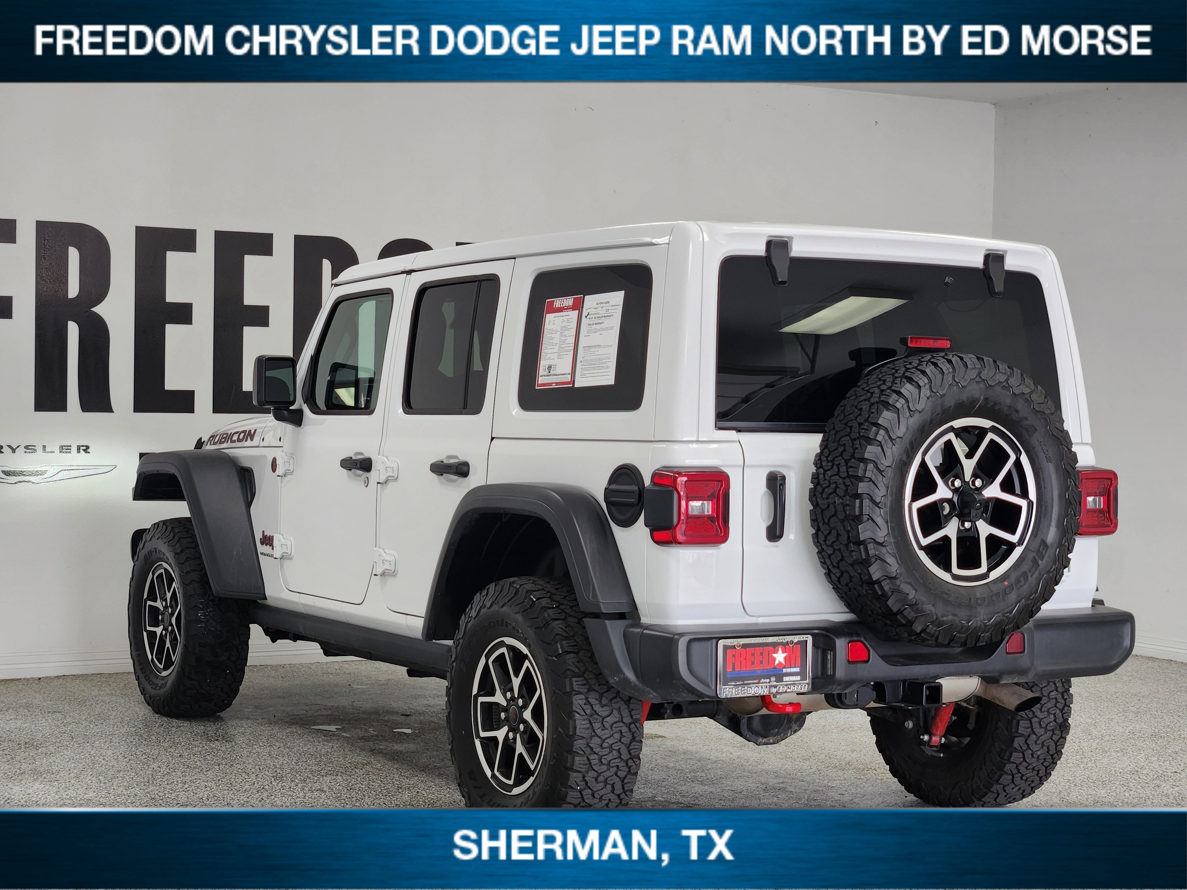 Used 2025 Jeep Wrangler Unlimited Rubicon image 3