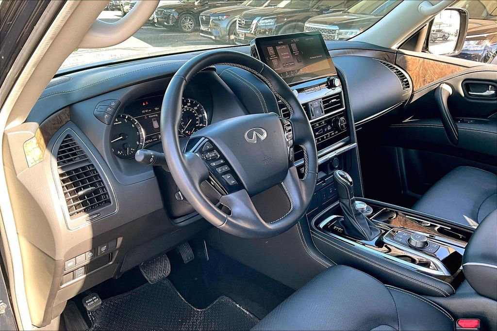 Certified 2024 INFINITI QX80 Premium Select w/ Cargo Package AWD/4WD image 17