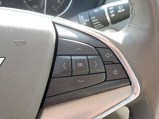 Certified 2021 Cadillac XT5 Premium Luxury w/ LPO, Floor Liner Package AWD/4WD image 23