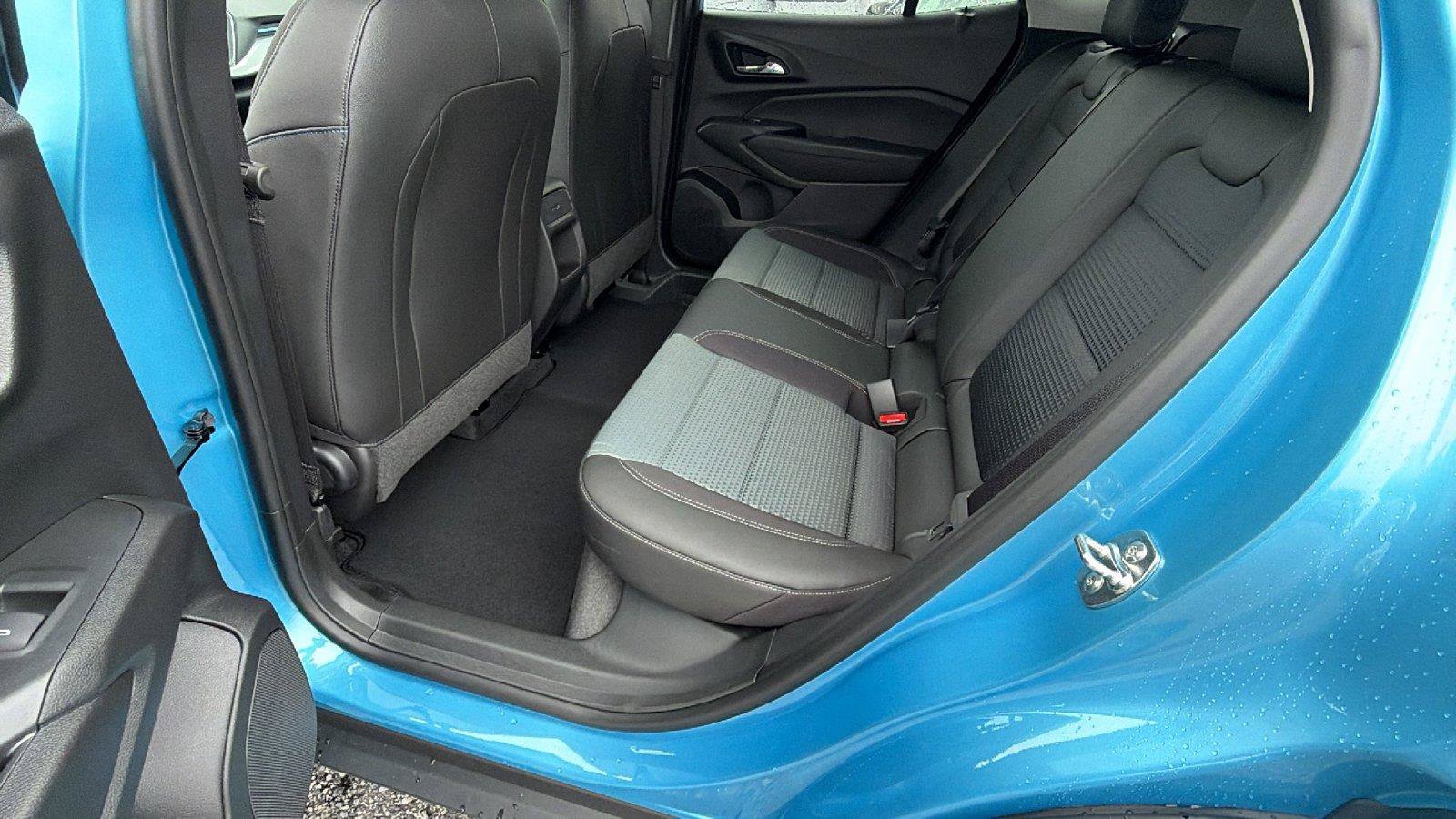 New 2026 Chevrolet Trax LT w/ Driver Confidence Package FWD image 19