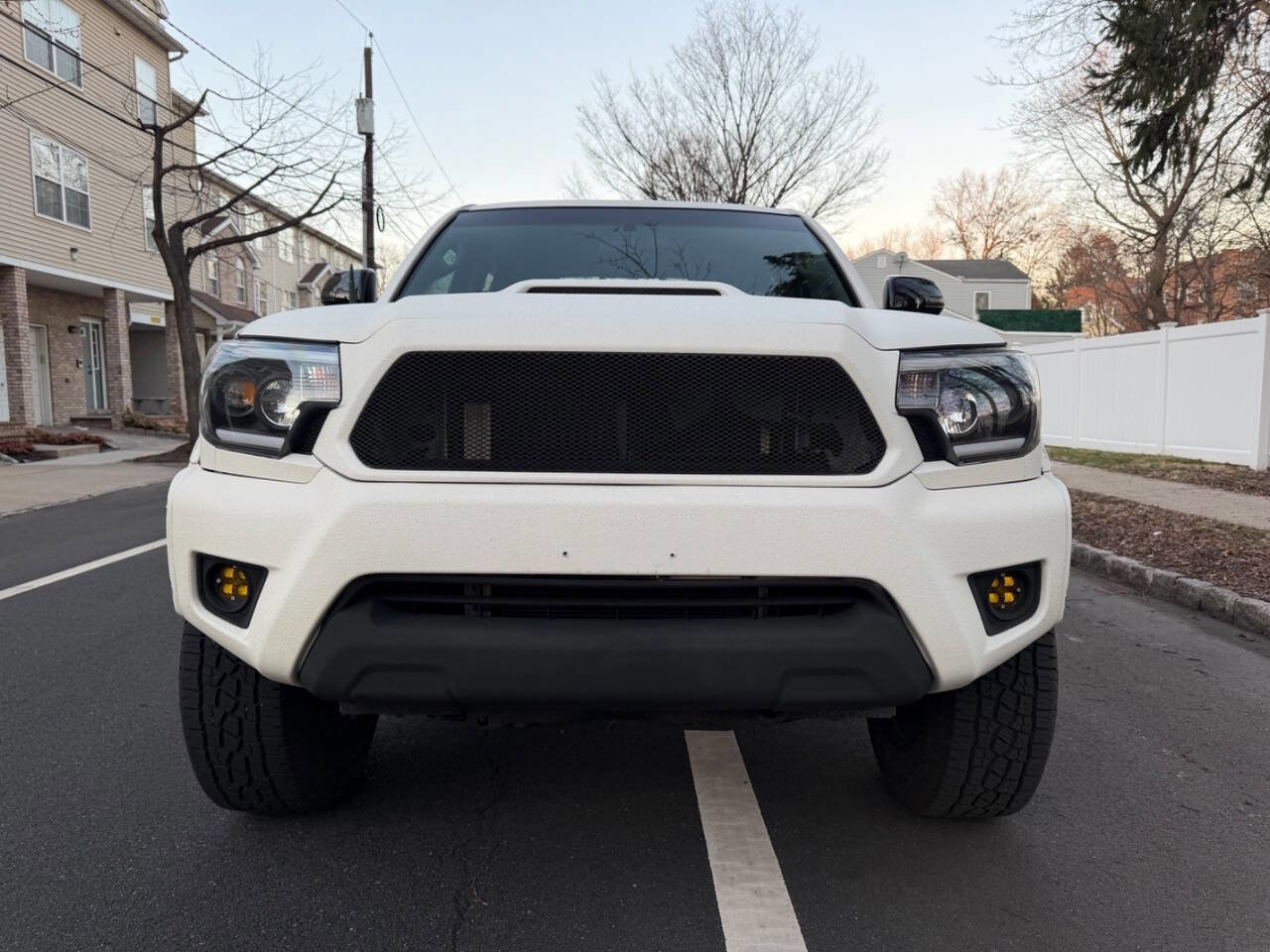 Used 2014 Toyota Tacoma 4x4 Double Cab w/ TRD Sport Package image 3