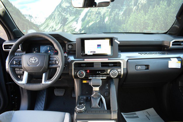 New 2025 Toyota Tacoma SR5 image 9