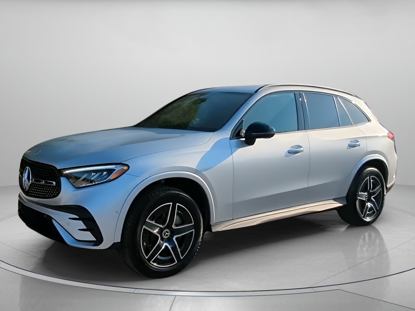 Used 2026 Mercedes-Benz GLC 300 image 12