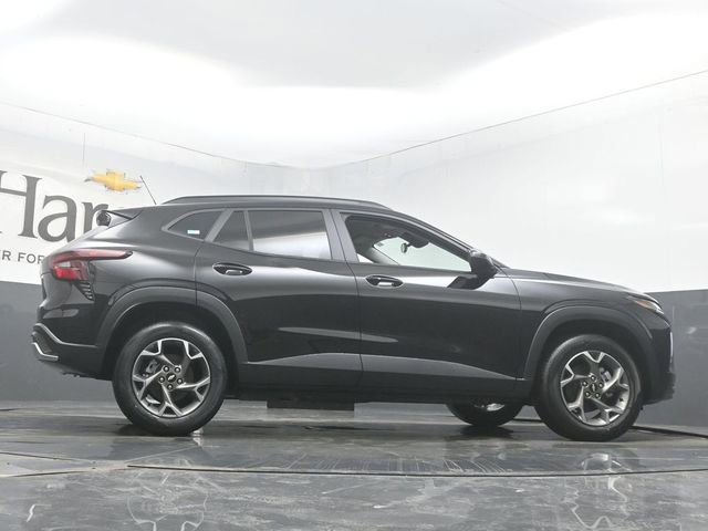 New 2026 Chevrolet Trax LT w/ Driver Confidence Package image 31