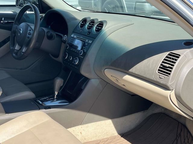 Used 2011 Nissan Altima 2.5 SL w/ 2.5SL Pkg FWD image 25