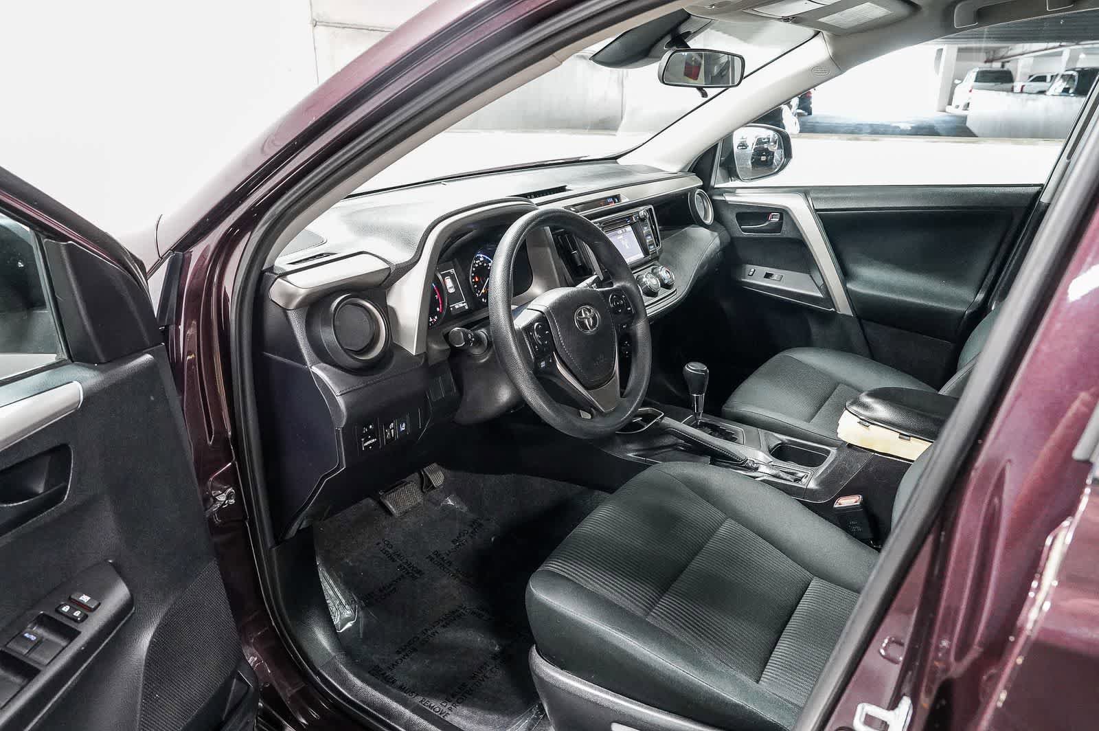 Certified 2017 Toyota RAV4 LE FWD image 17