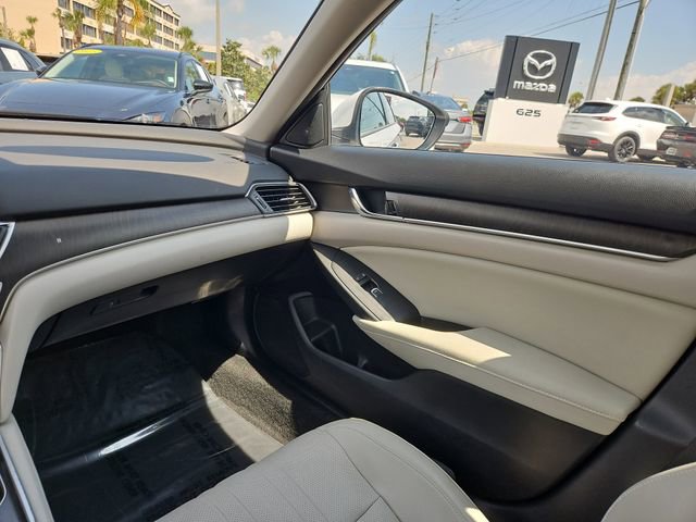 Used 2018 Honda Accord Touring image 9