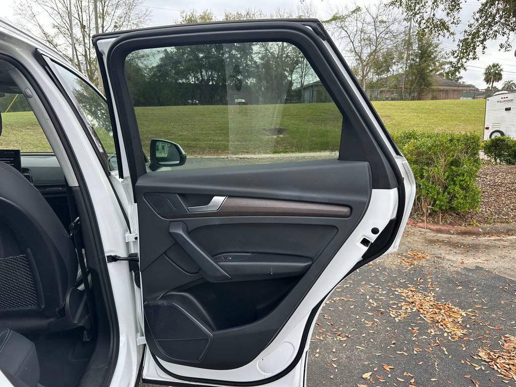 Used 2022 Audi Q5 2.0T Premium image 48