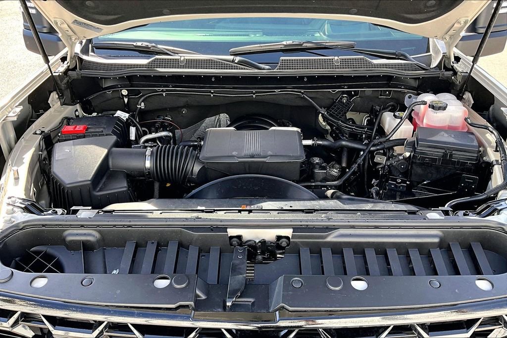 Used 2026 Chevrolet Silverado 2500 ZR2 AWD/4WD image 12