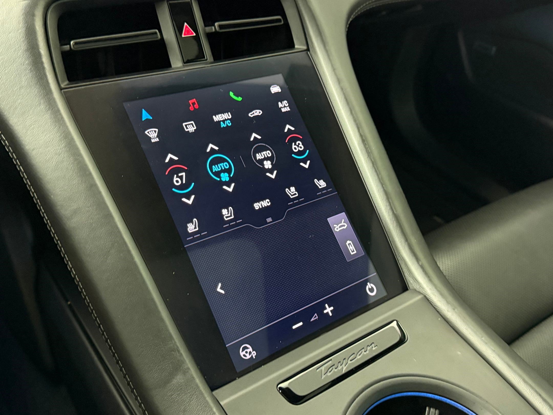 Used 2022 Porsche Taycan image 26