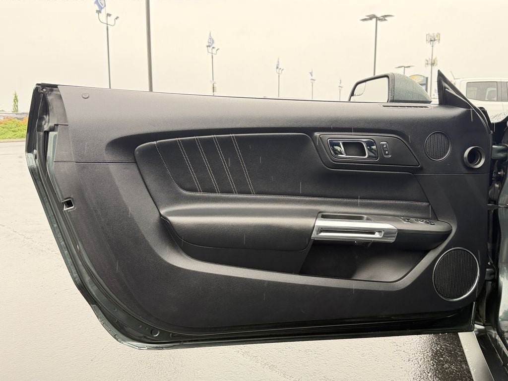 Used 2016 Ford Mustang Premium RWD image 20