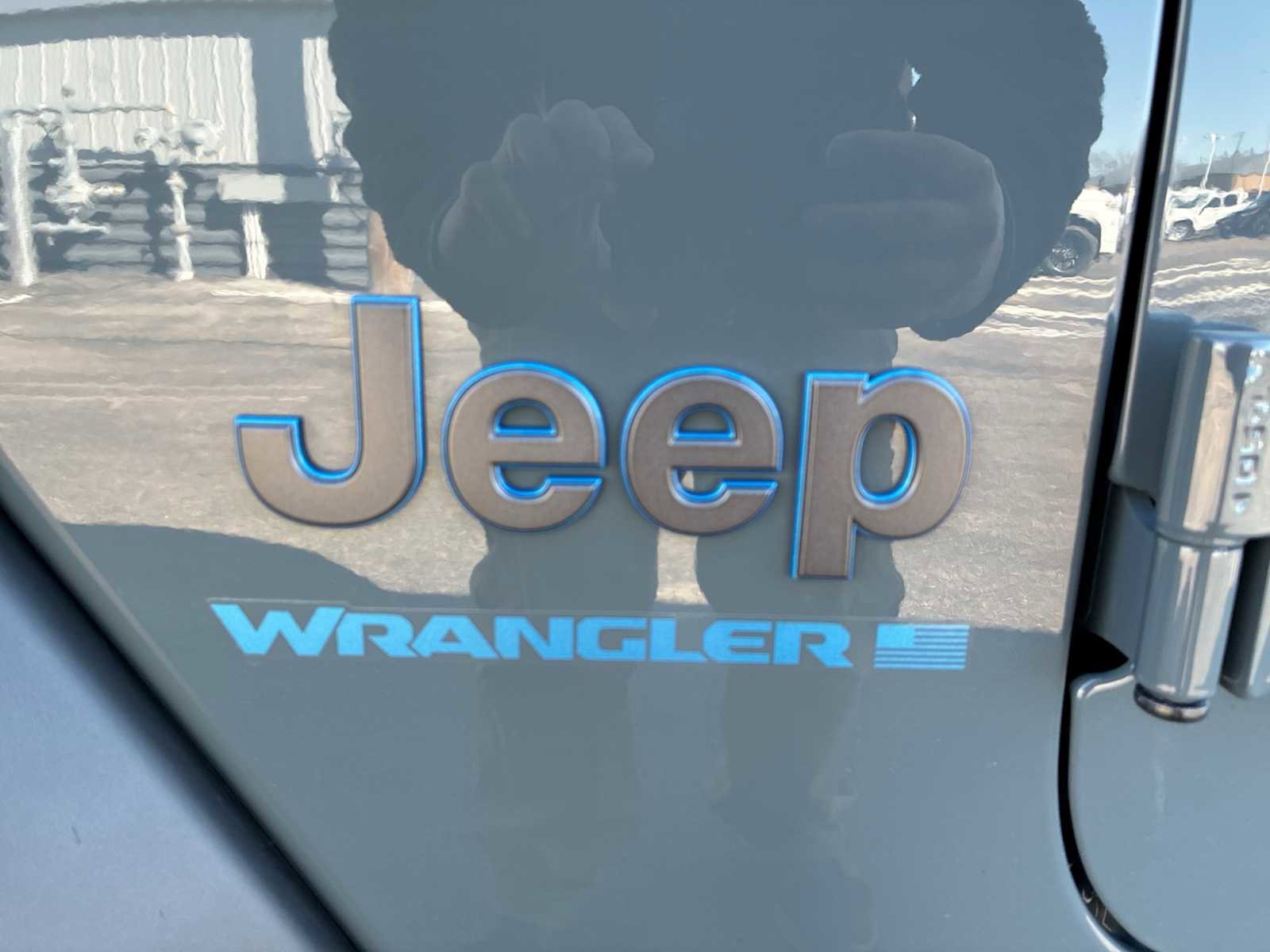 Used 2025 Jeep Wrangler Unlimited Rubicon 4xe w/ Safety Group image 31