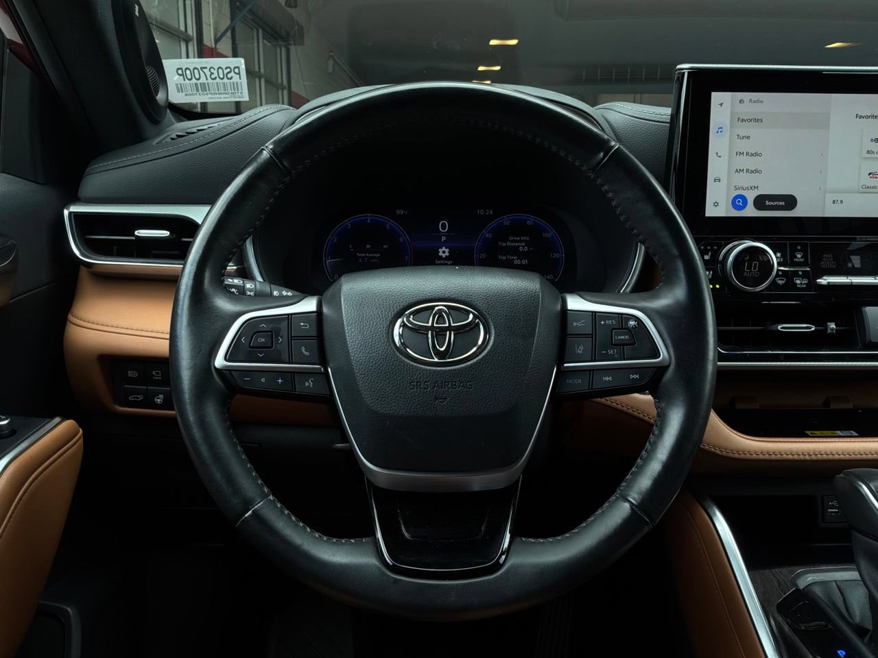 Used 2023 Toyota Highlander Platinum FWD image 40
