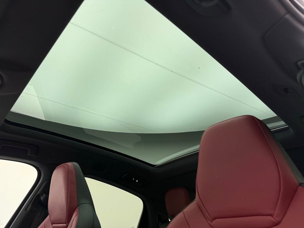 Used 2025 Porsche Cayenne S image 25