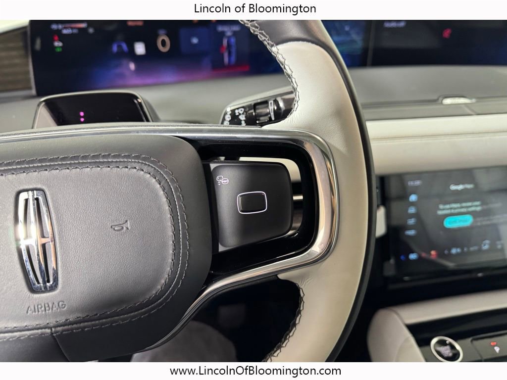 New 2025 Lincoln Navigator L Black Label image 25