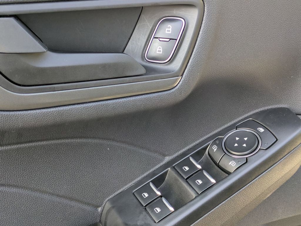 Used 2025 Ford Escape Active image 11