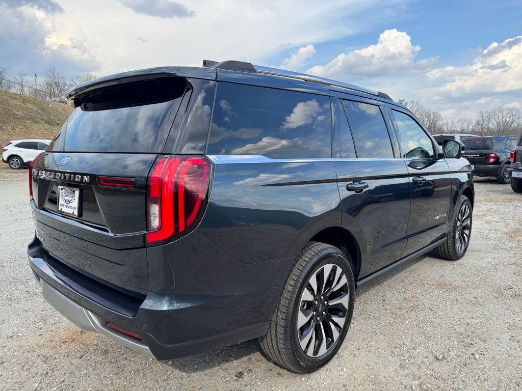New 2026 Ford Expedition Platinum w/ Driver's Package AWD/4WD image 11