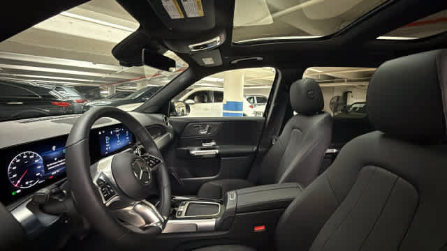 Certified 2026 Mercedes-Benz GLB 250 4MATIC image 7