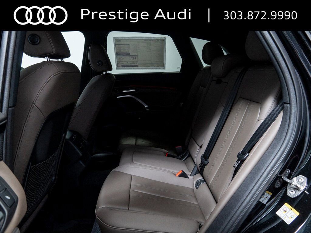 Used 2025 Audi Q5 Premium w/ Convenience Package AWD/4WD image 24