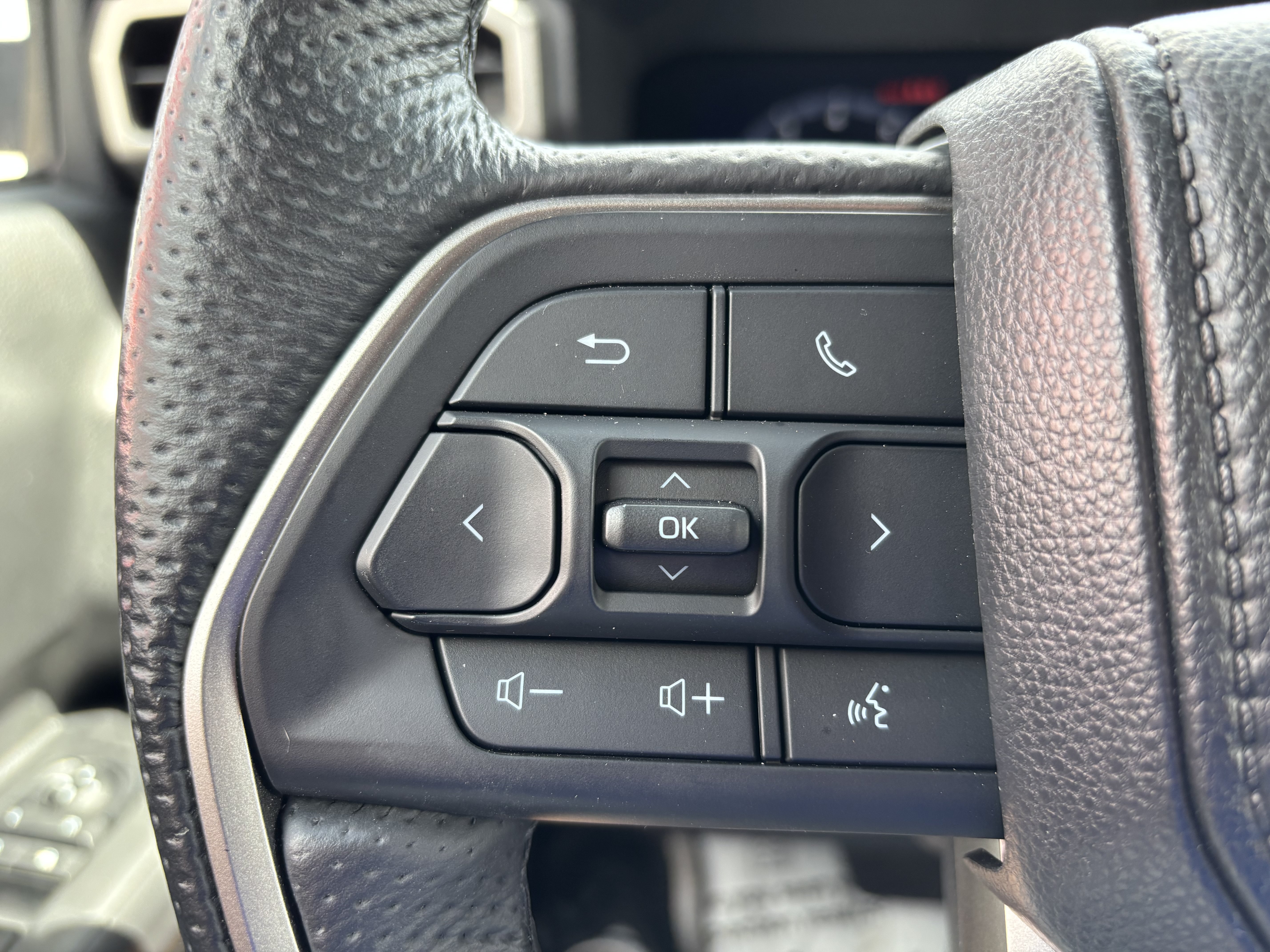 Used 2024 Toyota Tacoma TRD Off-Road AWD/4WD image 18