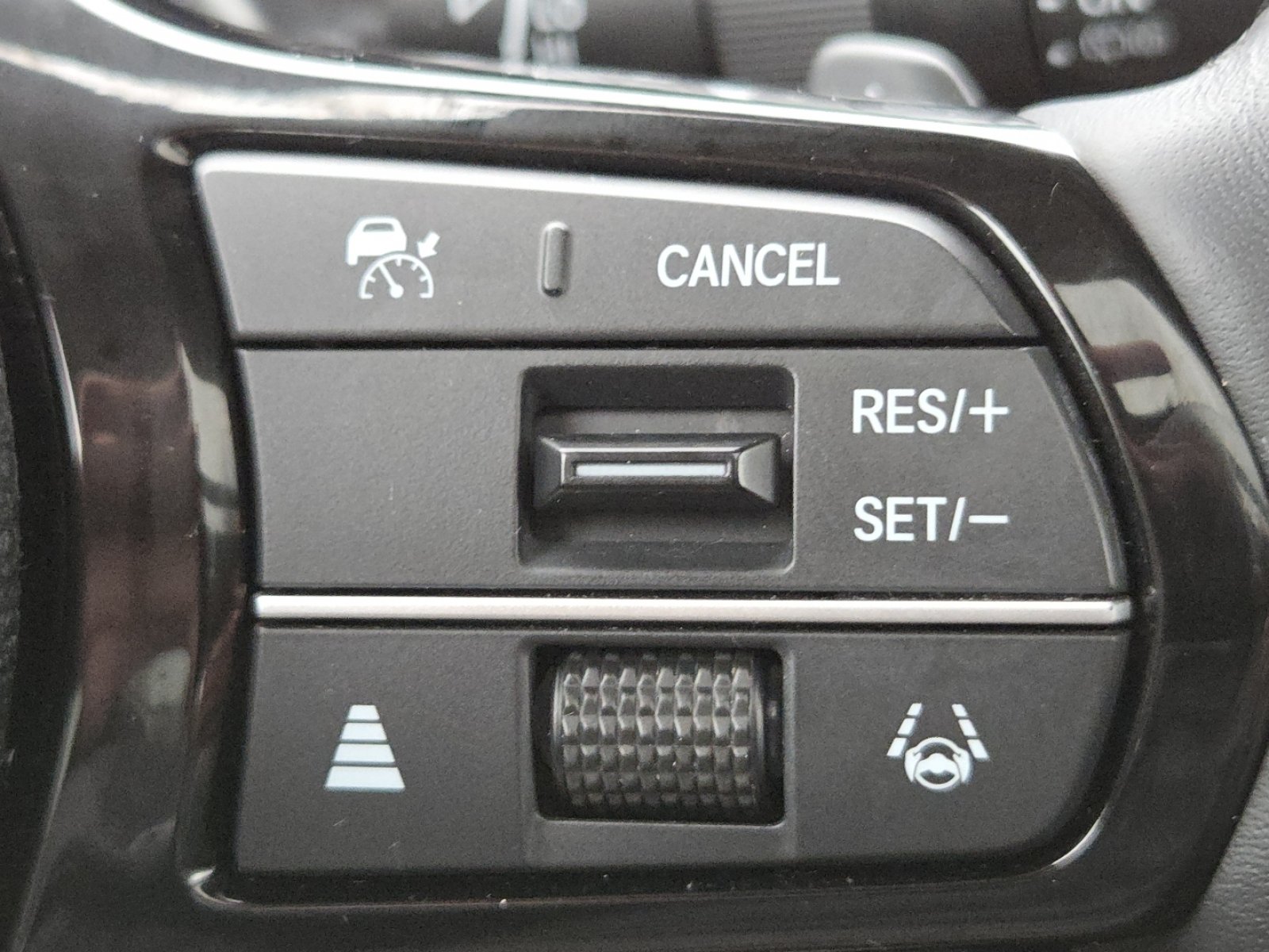 Used 2024 Honda Pilot Elite image 12