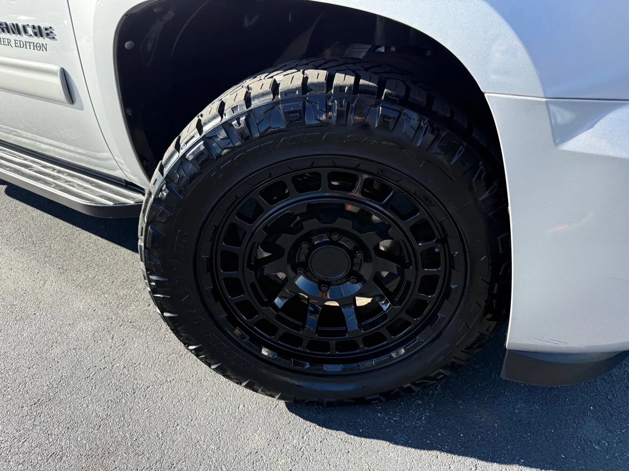 Used 2012 Chevrolet Avalanche LT w/ All-Star Edition image 48