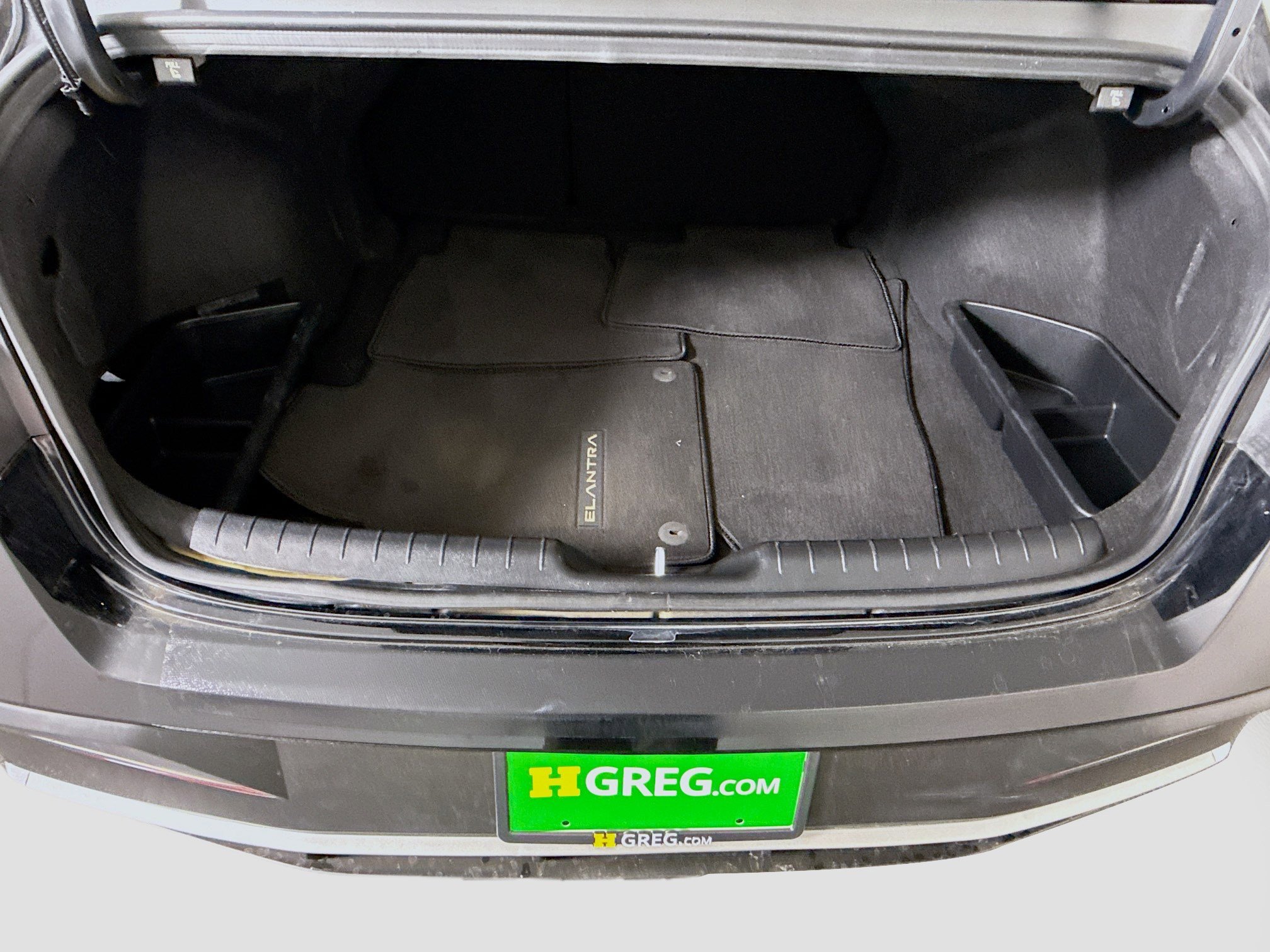 Used 2024 Hyundai Elantra SEL w/ Convenience Package image 35